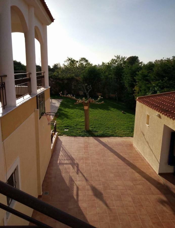 Relaxing Villa With Swimming Pool And Garden Agios Georgios  المظهر الخارجي الصورة
