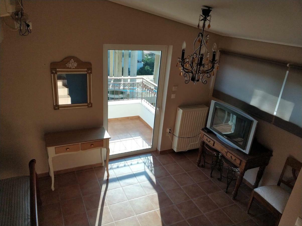 Relaxing Villa With Swimming Pool And Garden Agios Georgios  المظهر الخارجي الصورة